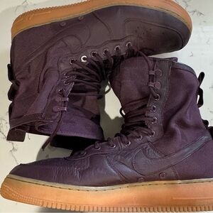 Nike Purple High-Top Boots with Gum Sole